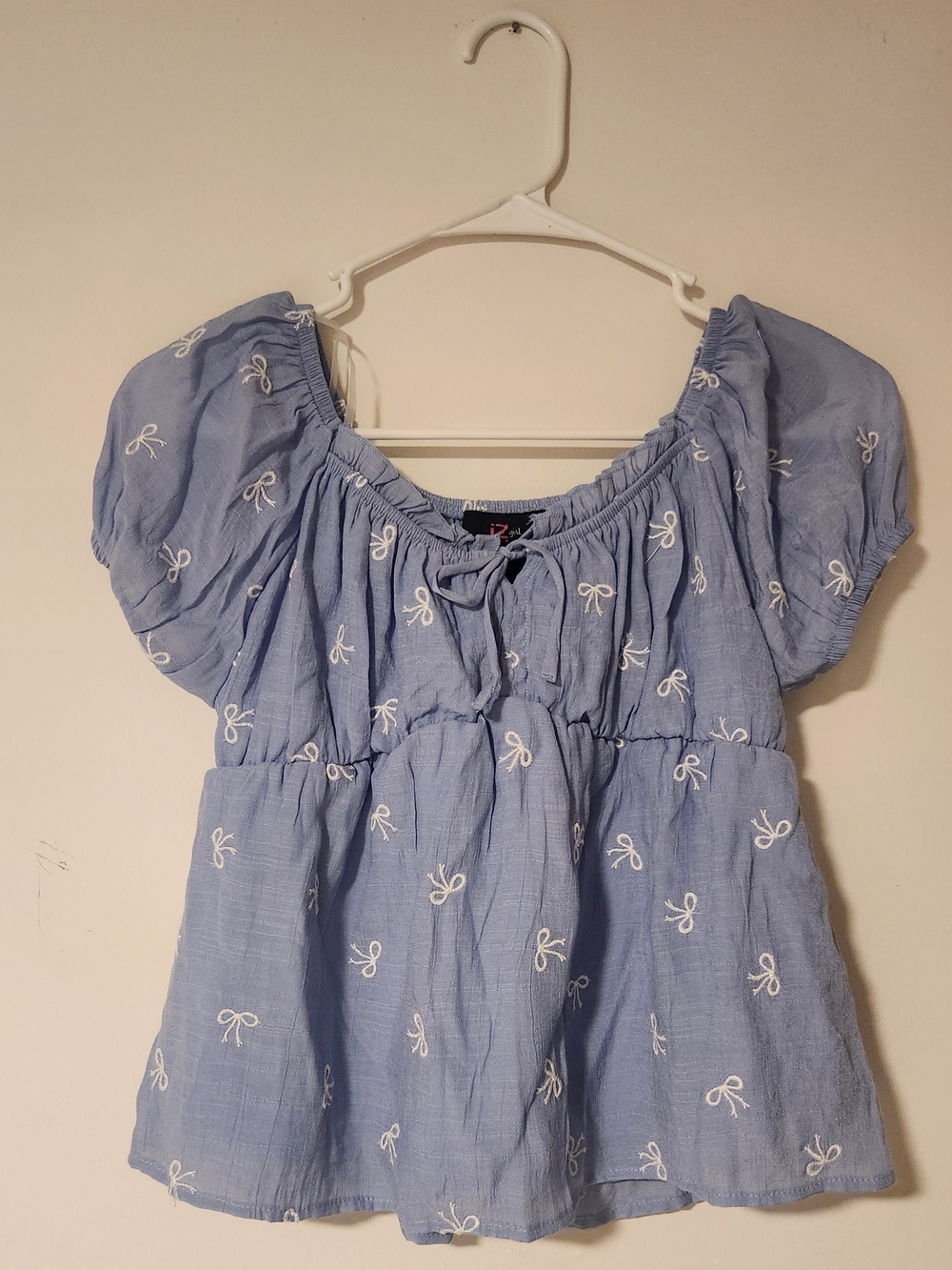 Light Blue Embroidered Peasant Top iZ Girl Byer NWOT Size Large Kids